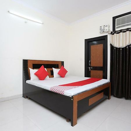 Oyo 40446 Yas Residency Hotel Alīgarh Buitenkant foto
