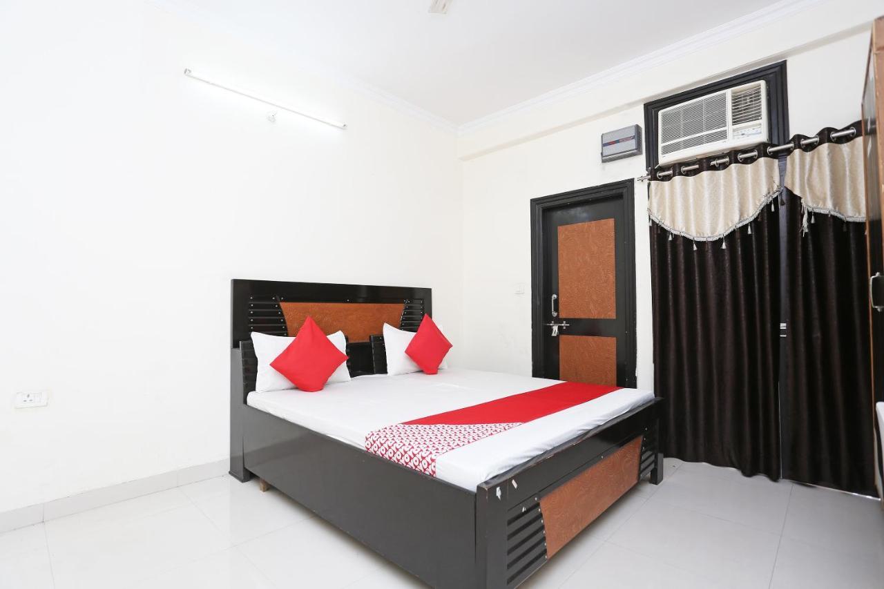 Oyo 40446 Yas Residency Hotel Alīgarh Buitenkant foto
