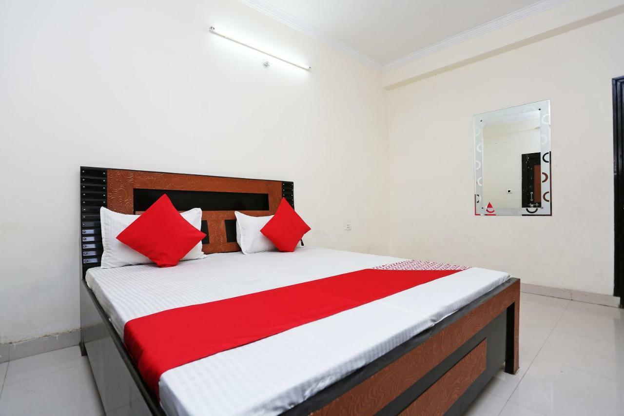 Oyo 40446 Yas Residency Hotel Alīgarh Buitenkant foto