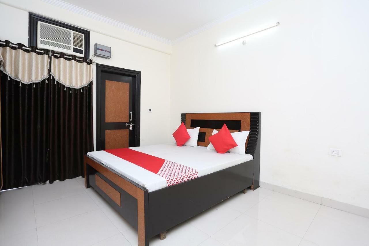 Oyo 40446 Yas Residency Hotel Alīgarh Buitenkant foto