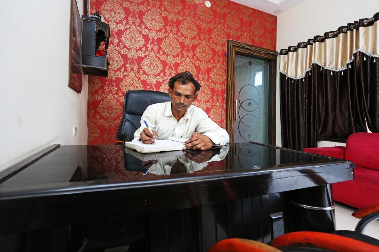 Oyo 40446 Yas Residency Hotel Alīgarh Buitenkant foto