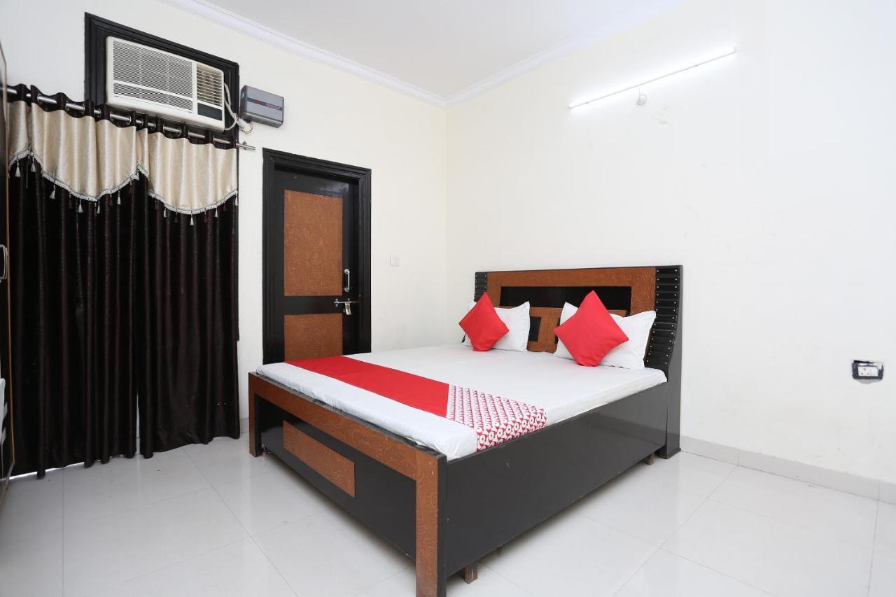Oyo 40446 Yas Residency Hotel Alīgarh Buitenkant foto