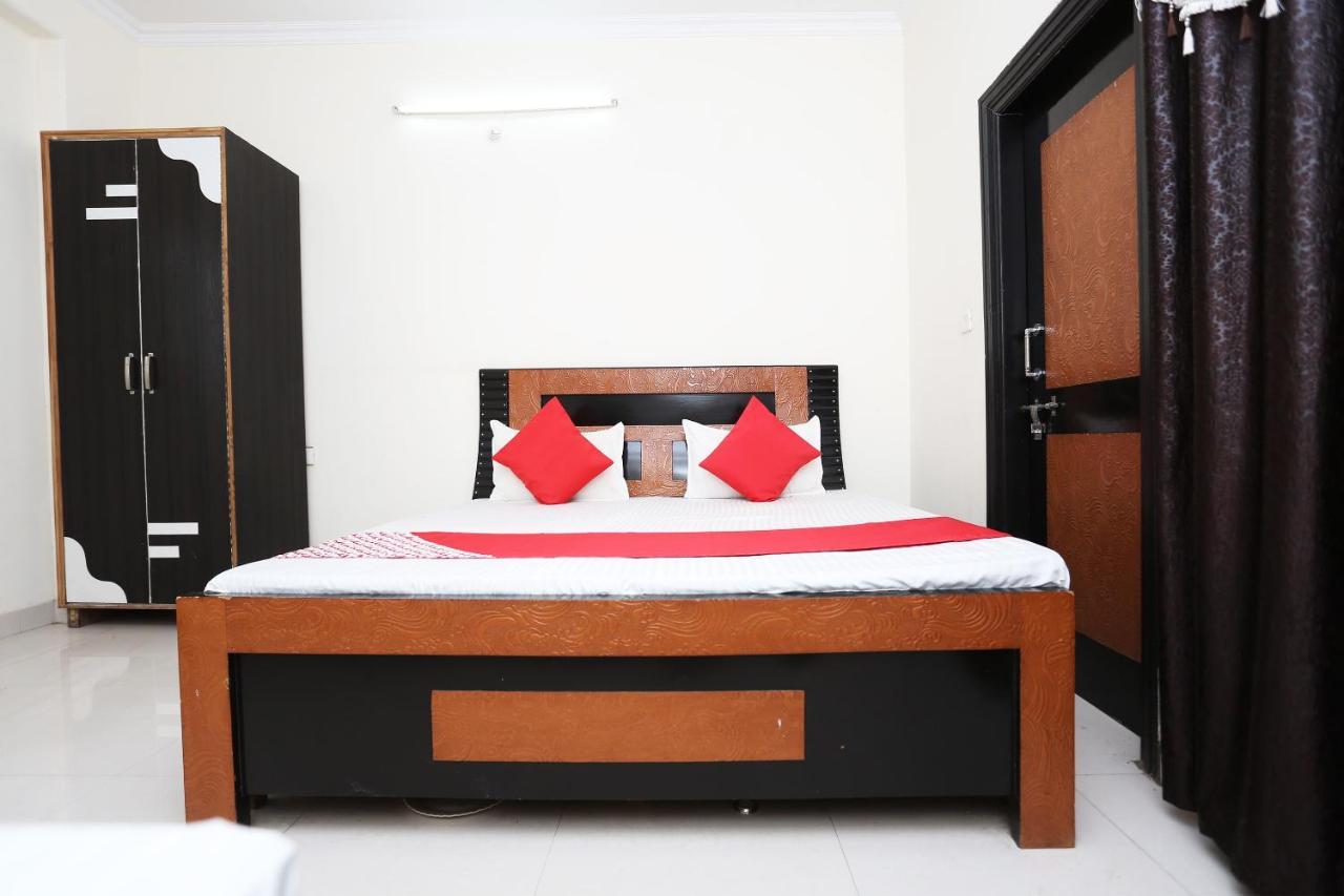Oyo 40446 Yas Residency Hotel Alīgarh Buitenkant foto
